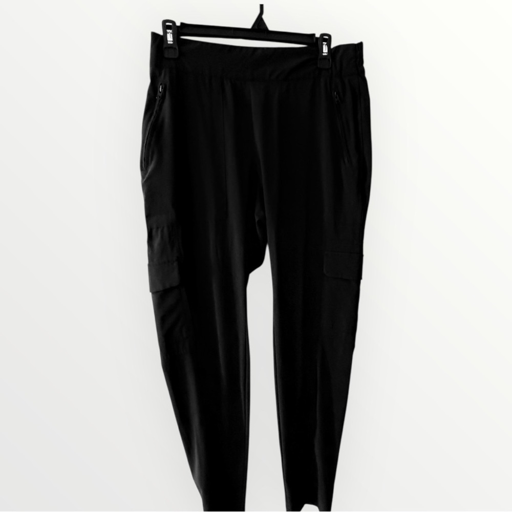 Athleta Black Brooklyn Cargo High Rise Tapered Pants - Size 8 - Picture 4 of 7